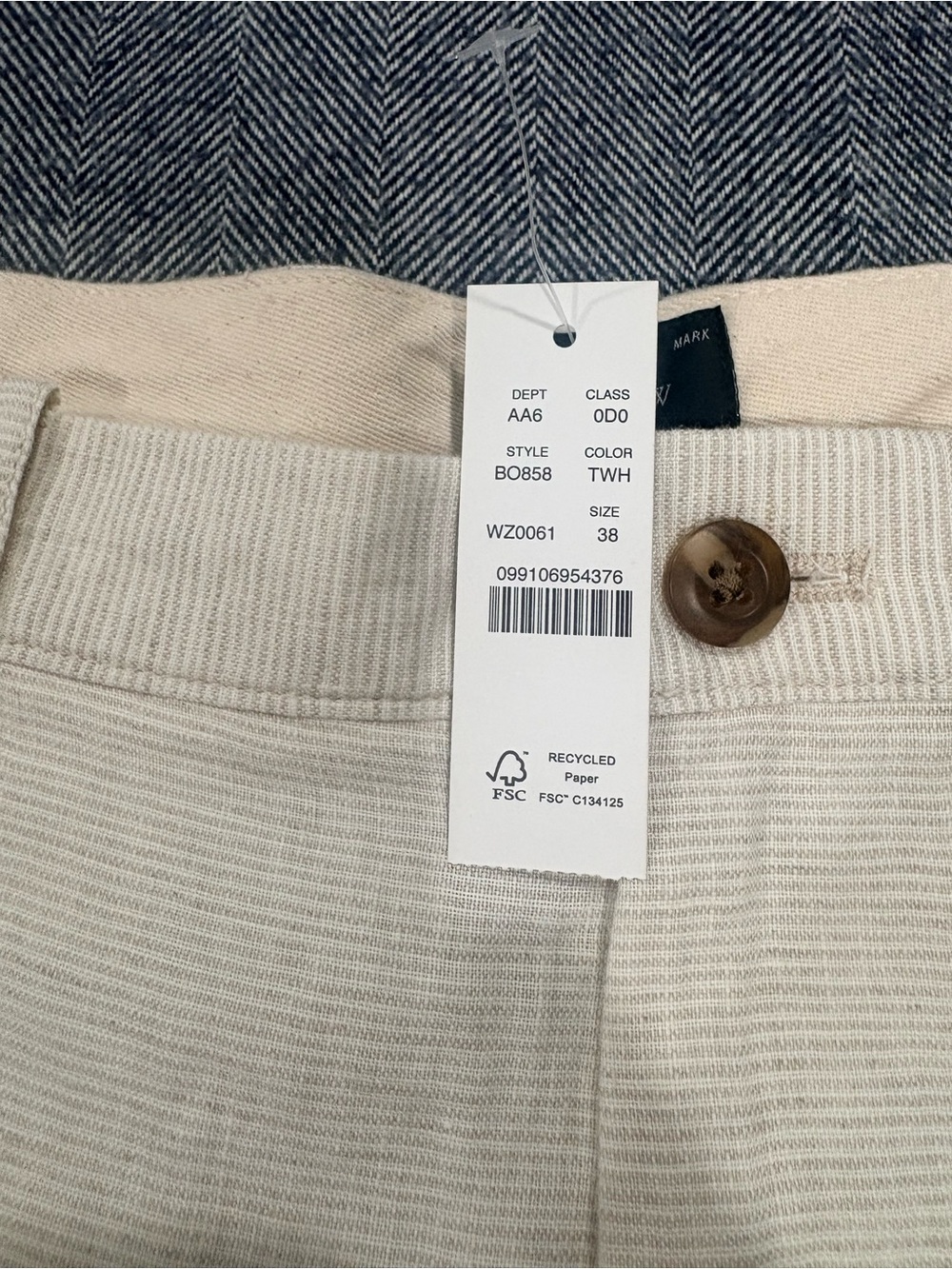 J.Crew 9" linen short | size: 38 - Picture 3 of 5